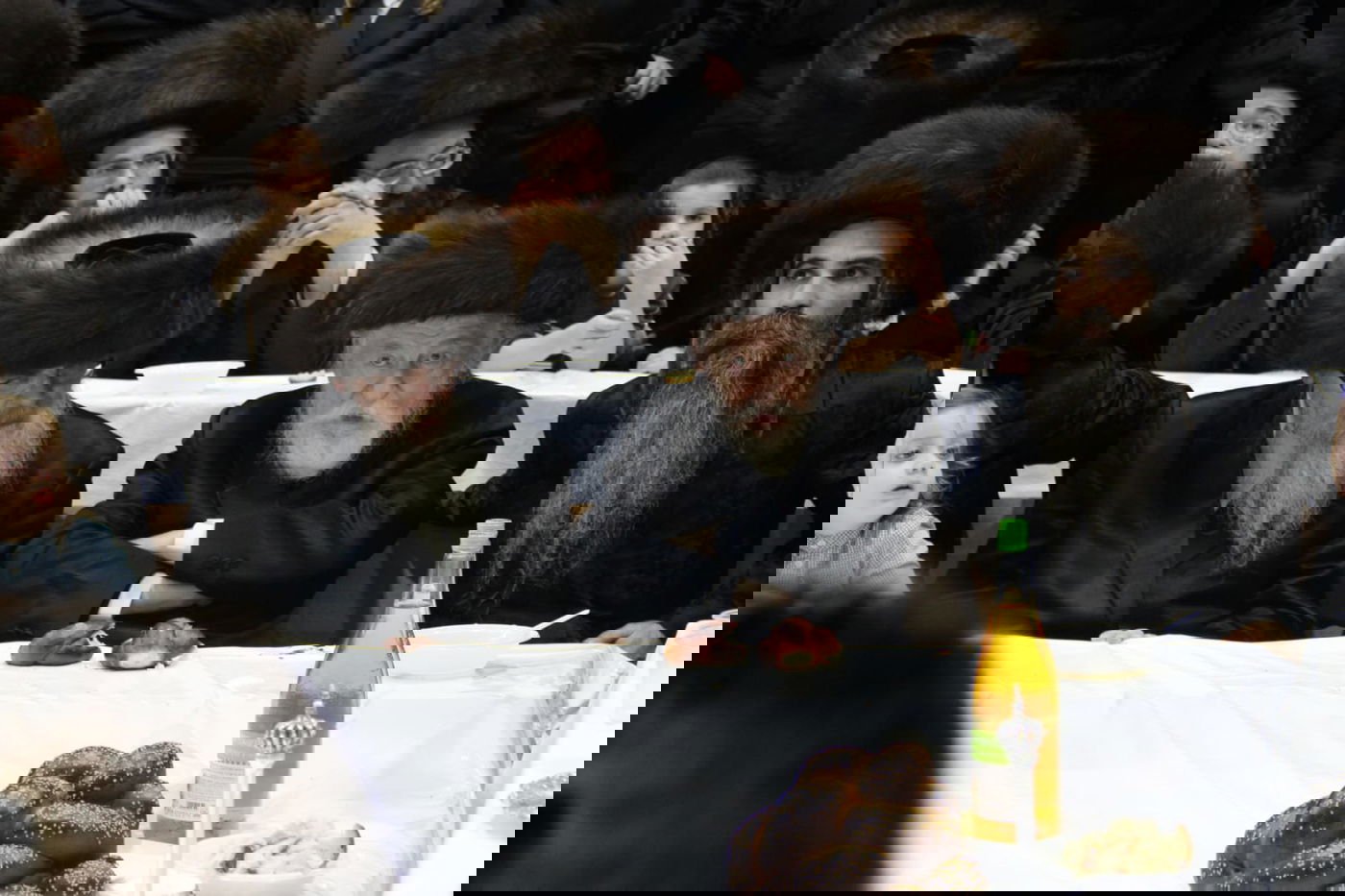 האדמו"ר ממכנובקא חילק 'פרנסה ברויט'