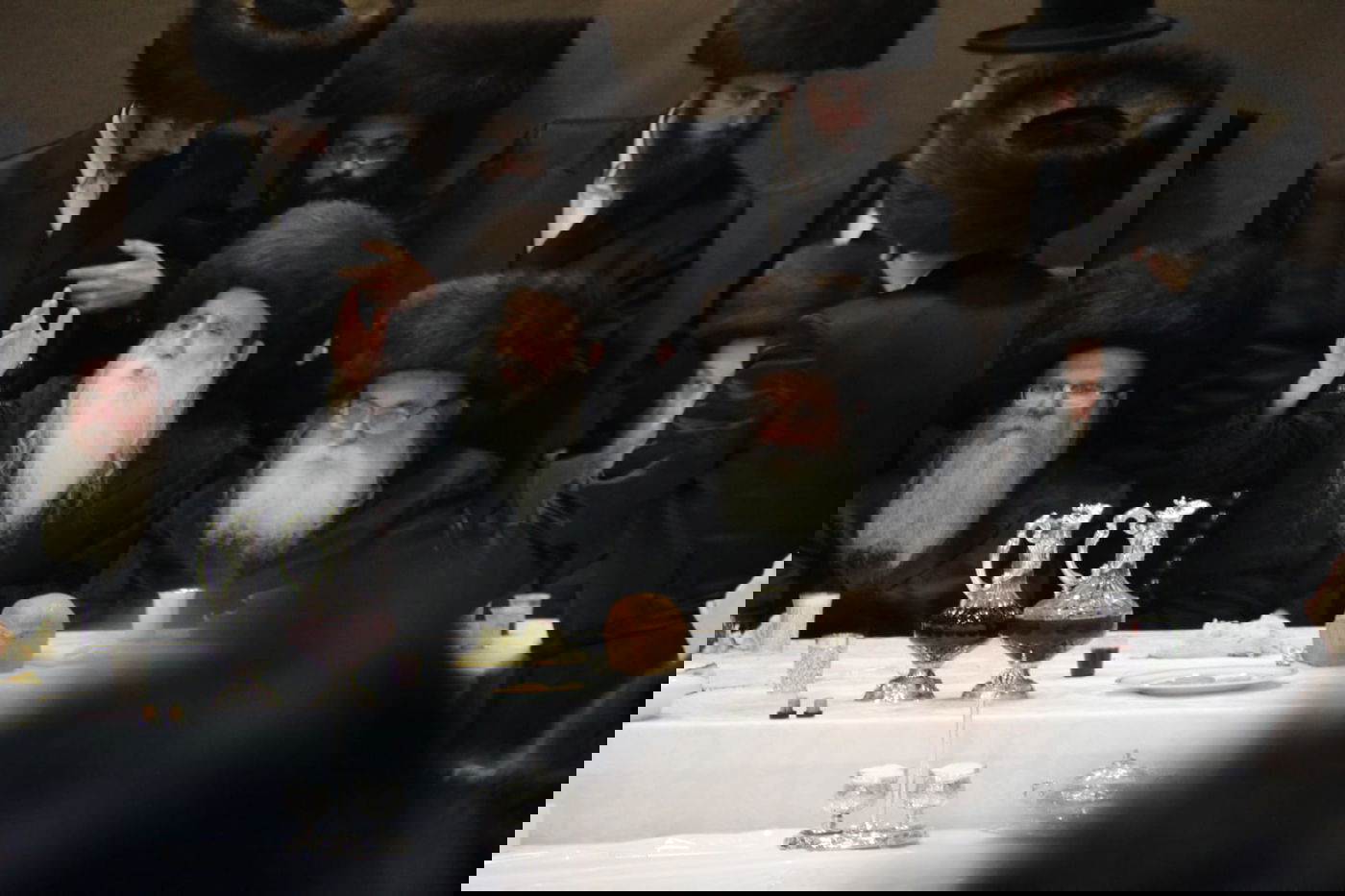 האדמו"ר ממכנובקא חילק 'פרנסה ברויט'