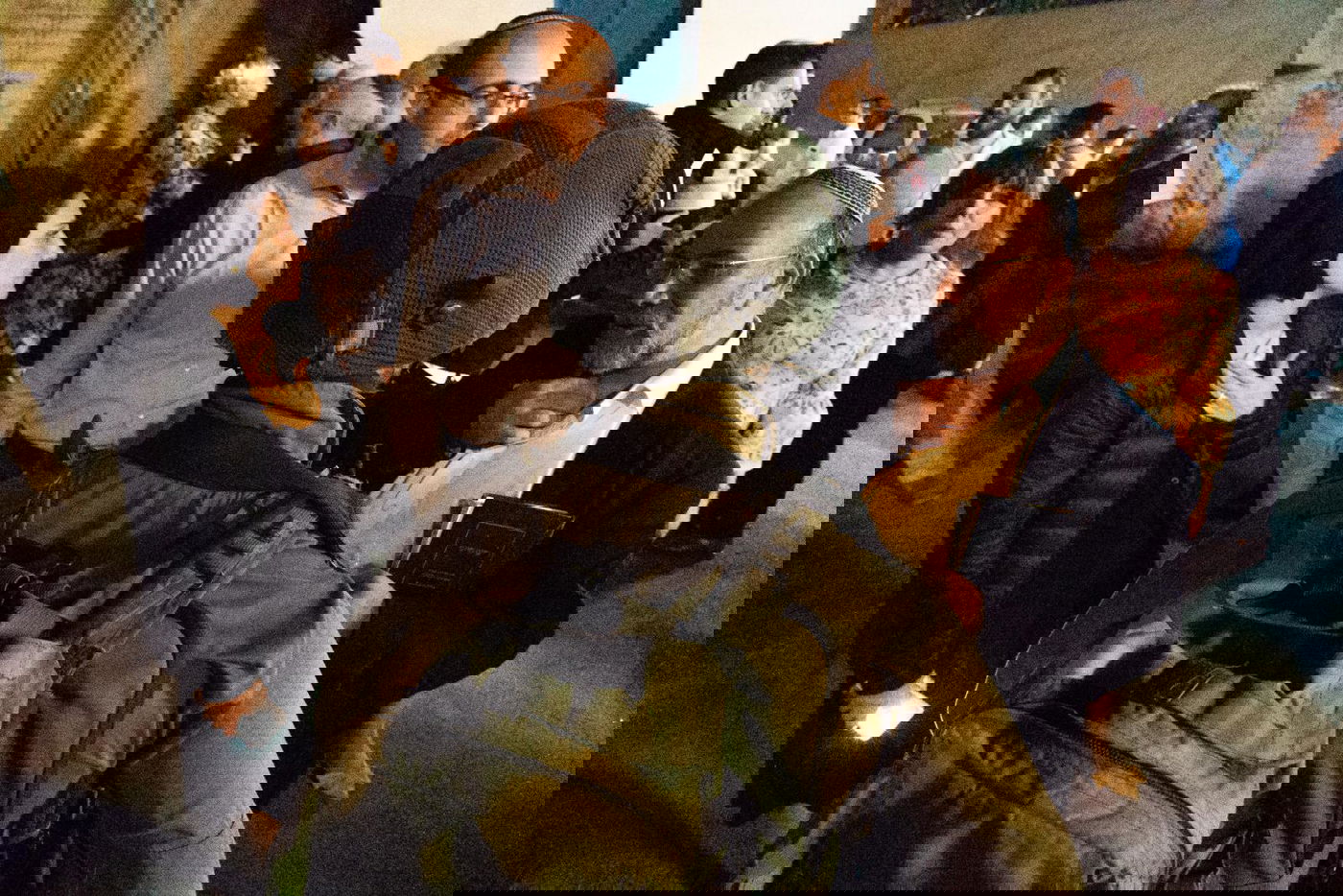 1,350 מתפללים נכנסו הלילה לקבר יוסף