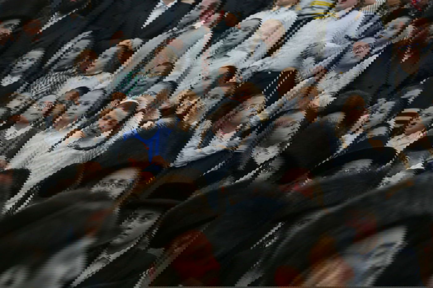 השמחה בהילולת רבי נחמן אצל הרב יעקב מאיר שכטר