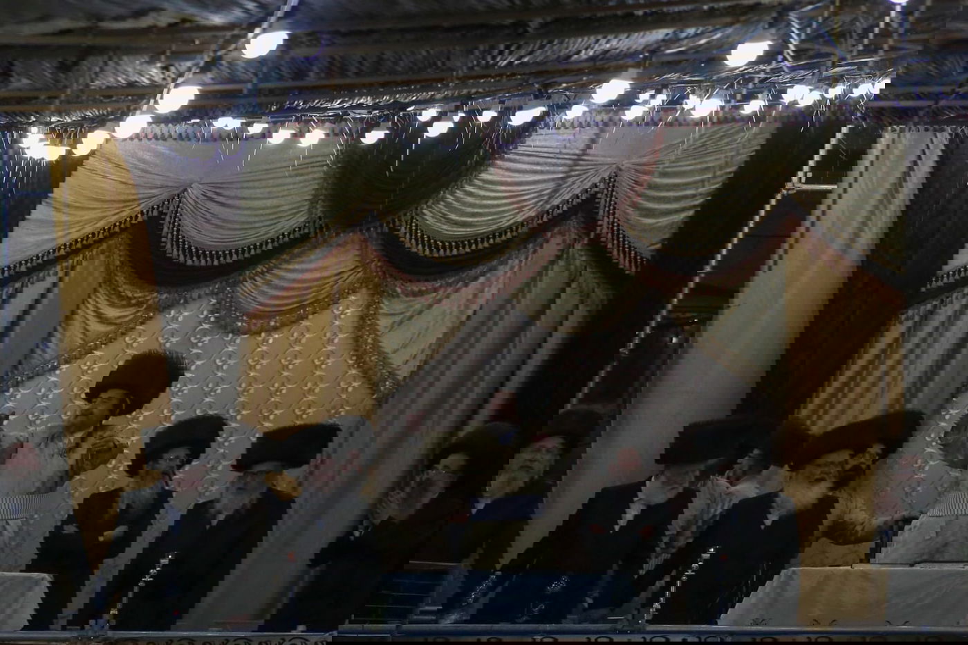 השמחה בהילולת רבי נחמן אצל הרב יעקב מאיר שכטר