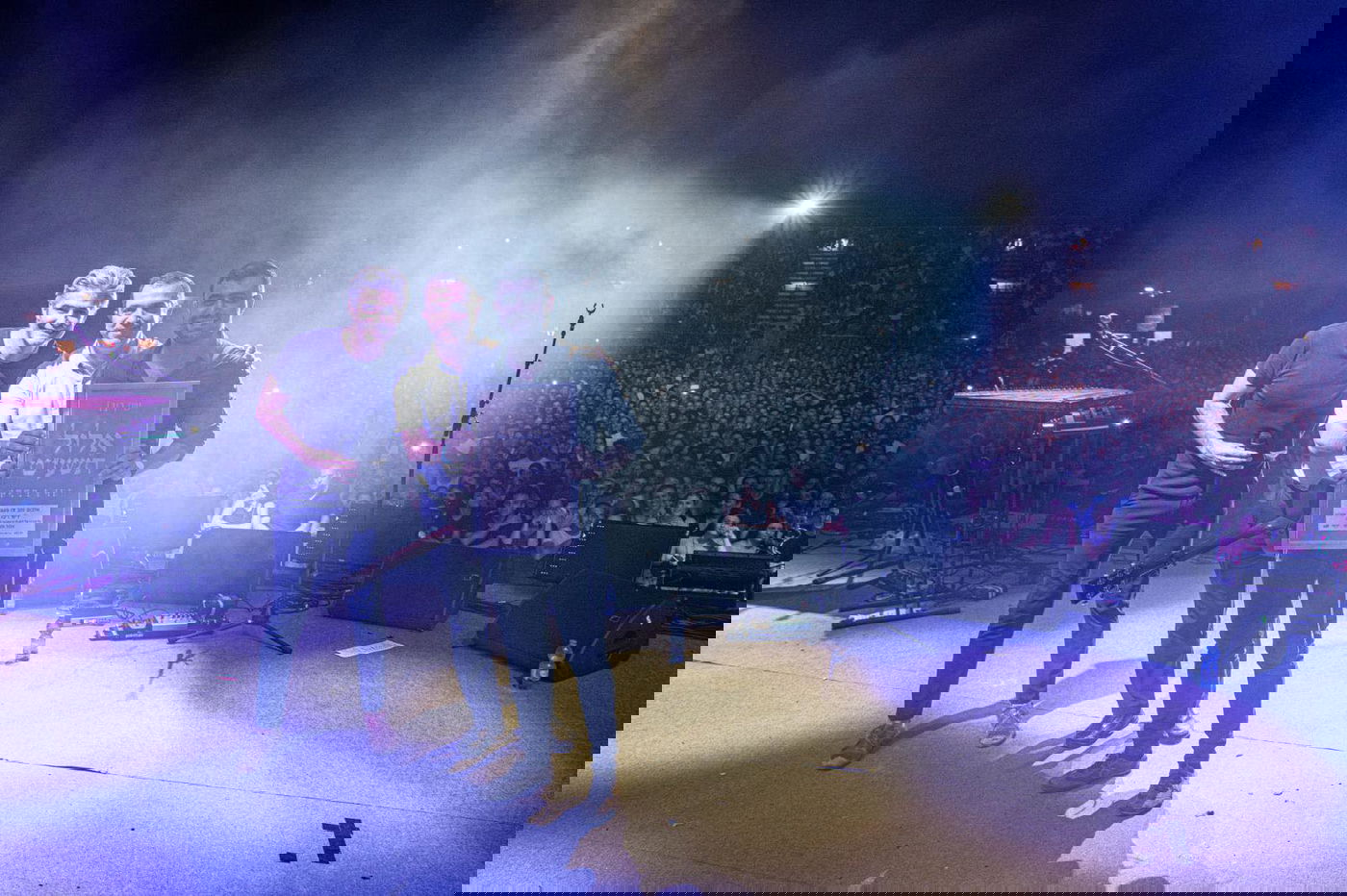 ישי ריבו הופתע במופע וקיבל "אלבום זהב"