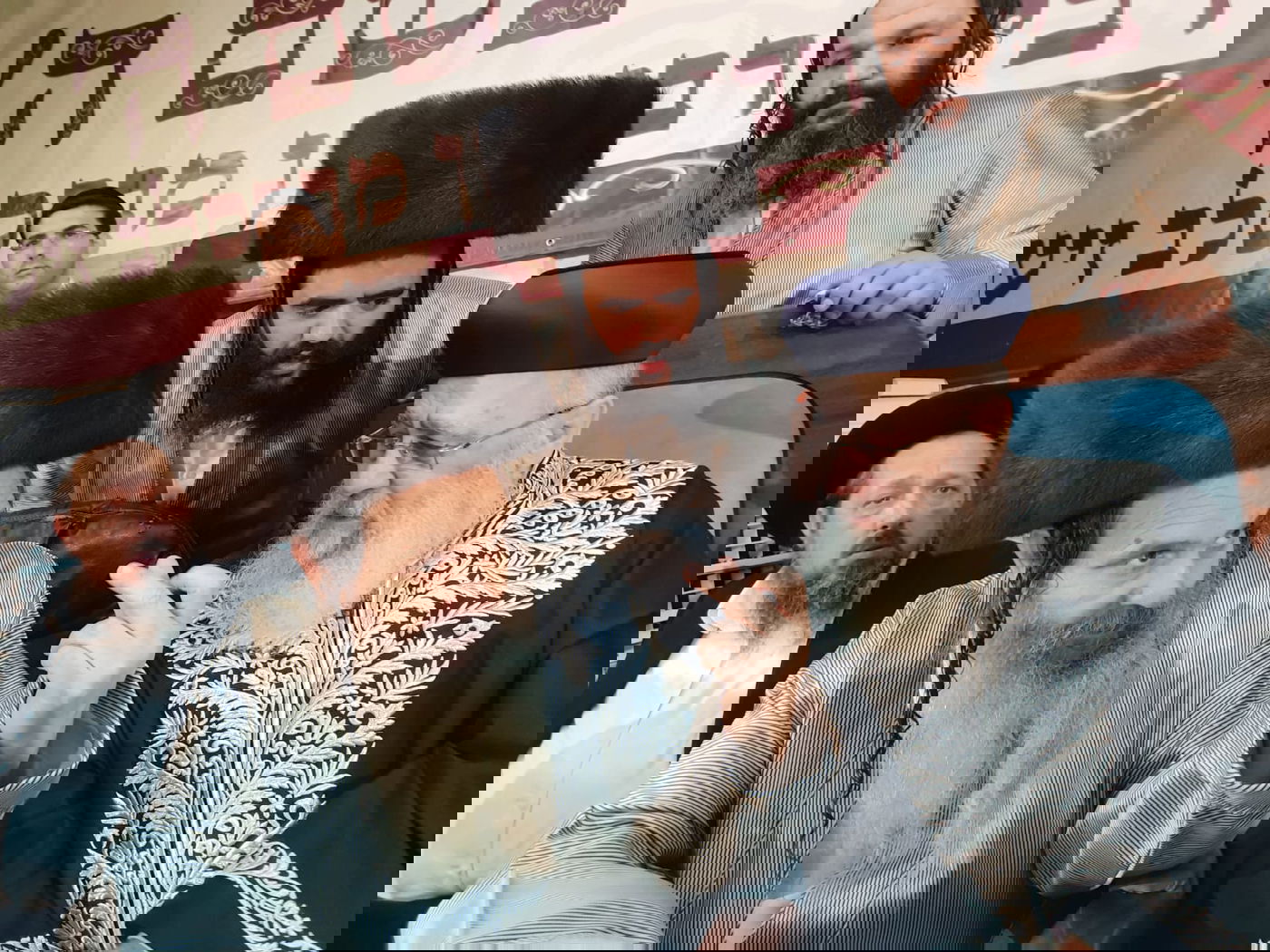 המונים בשמחת בית השואבה אצל הרב שלום ארוש