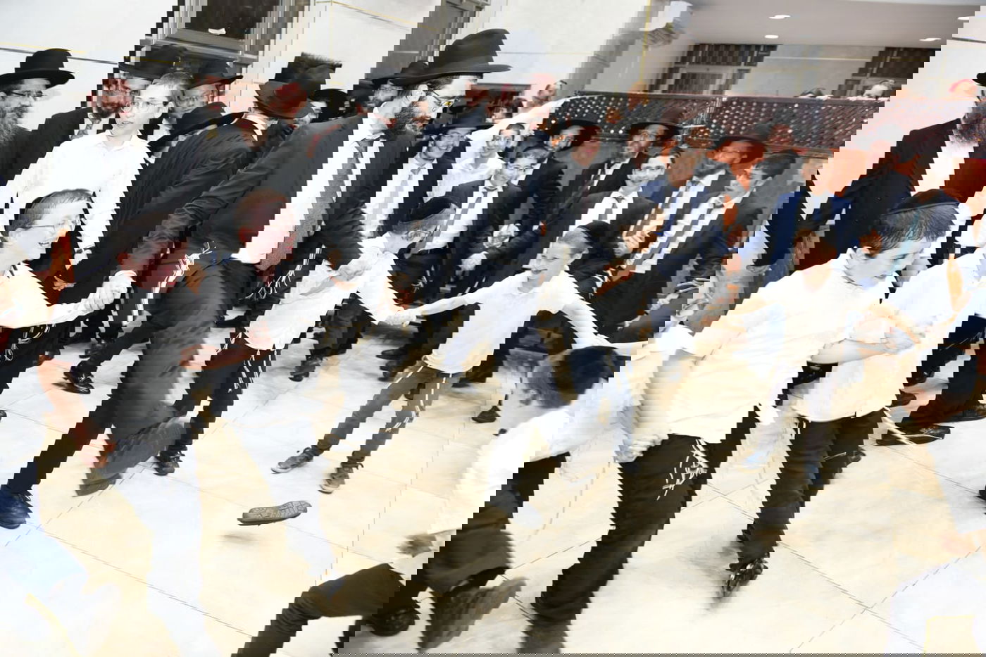 שמחת בית השואבה עם הגר"ש גלאי • צפו