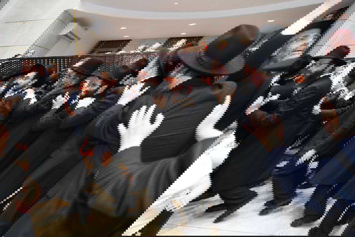 שמחת בית השואבה עם הגר"ש גלאי • צפו