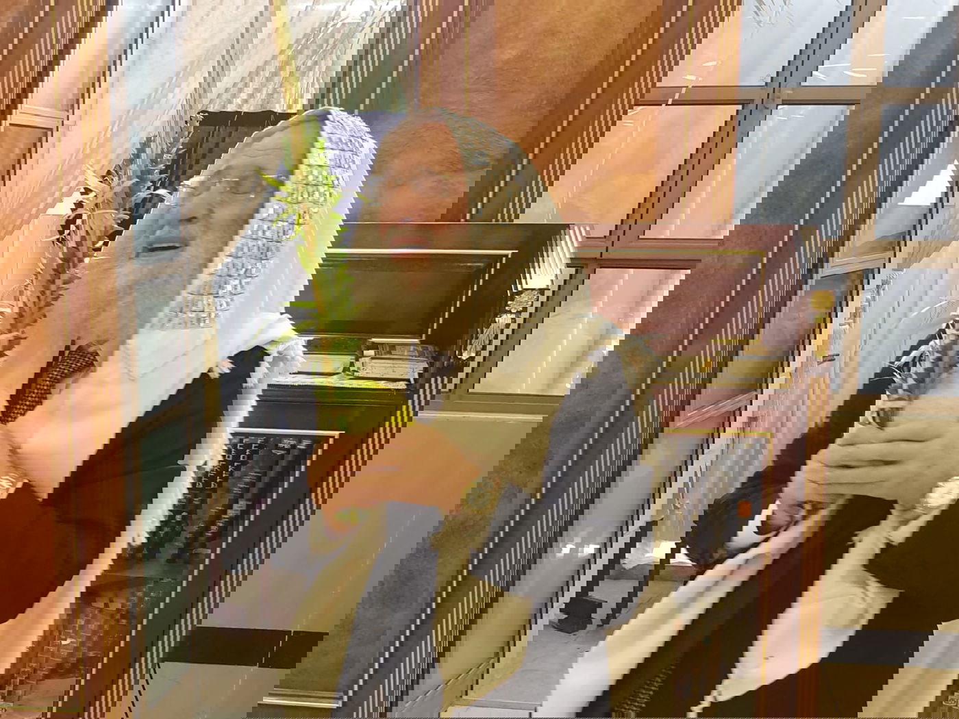 הוֹשַׁע נָא לְמַעַן פֵּאֲרָךְ: הגאון רבי ראובן אלבז בניענועים