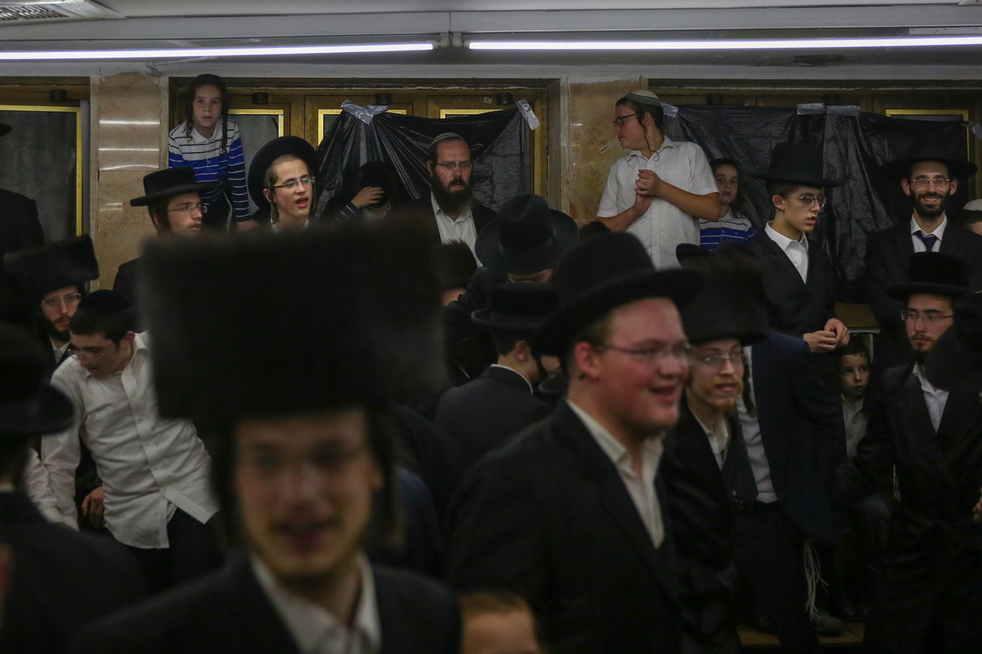 תיעוד סוחף: שמחת בית השואבה ב'קרלין סטולין'