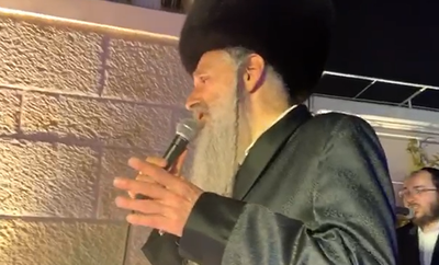 מ.ב.ד נשנק מהתרגשות בשירת הלהיט • צפו