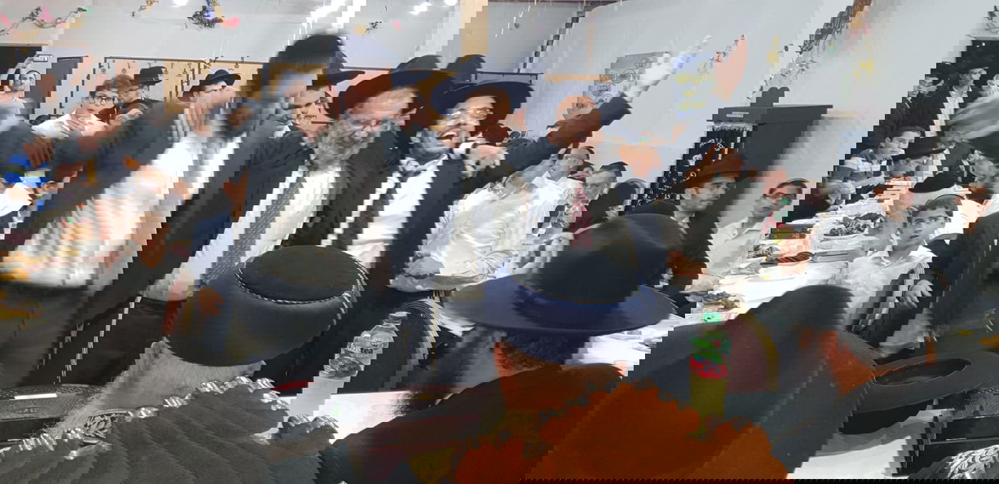 חג הסוכות במעונו של זקן הראשונים לציון