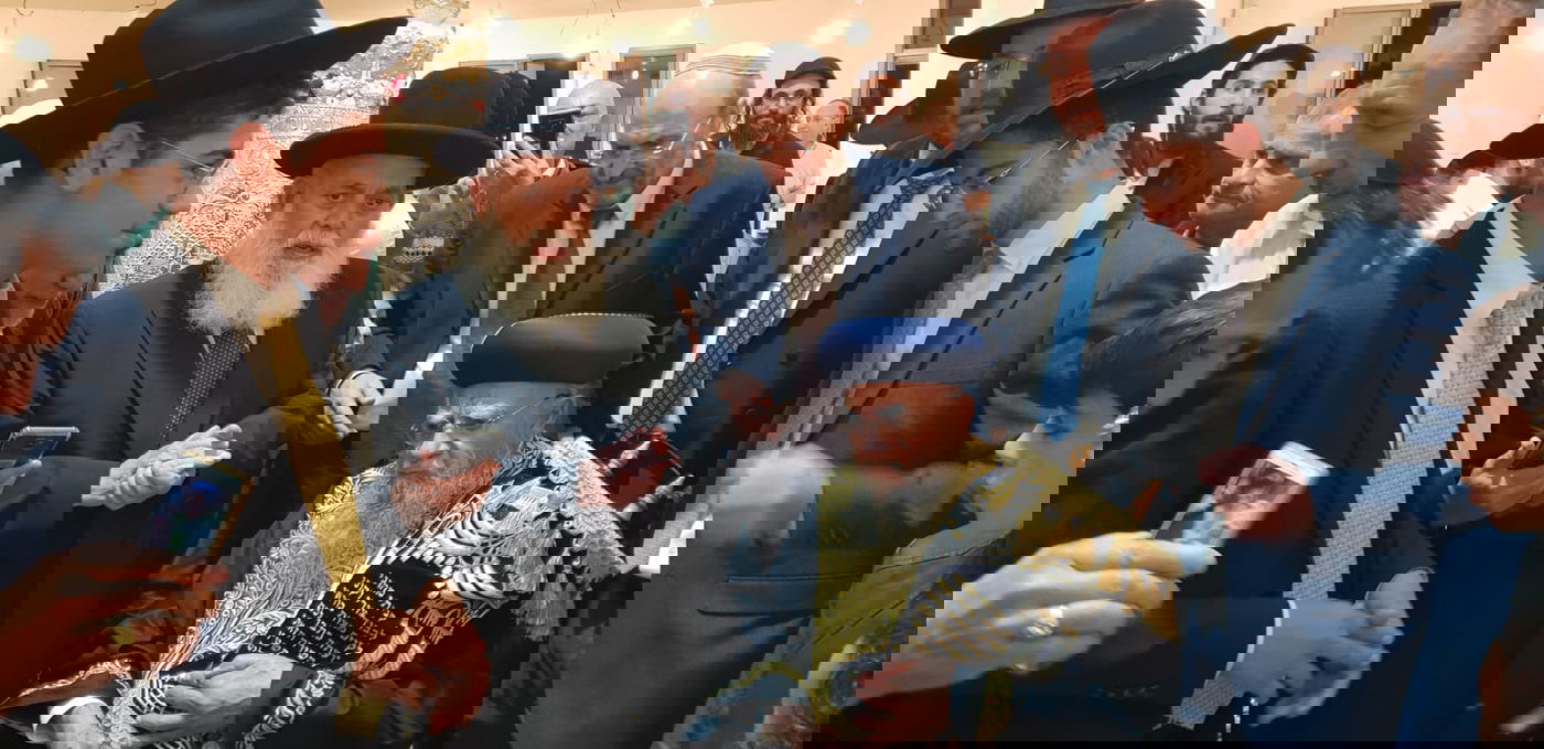 תיעוד: זקן הראשונים לציון רבי אליהו בקשי דורון ב'הקפות שניות'