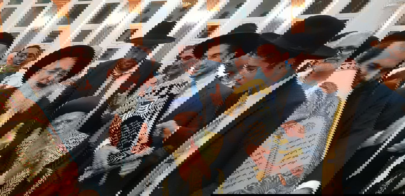 תיעוד: זקן הראשונים לציון רבי אליהו בקשי דורון ב'הקפות שניות'