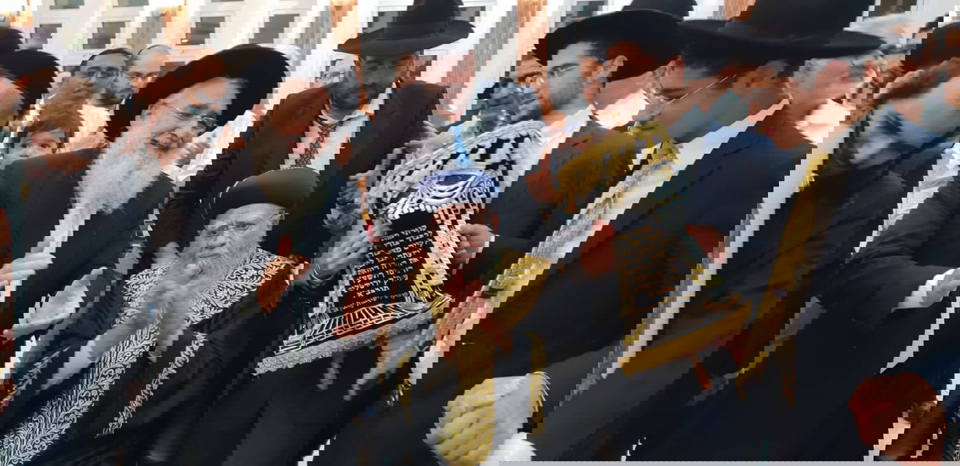 תיעוד: זקן הראשונים לציון רבי אליהו בקשי דורון ב'הקפות שניות'