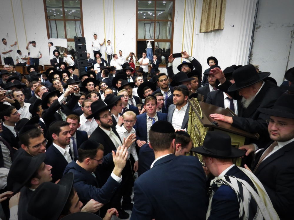 לראשונה במודיעין עילית: ההקפות של 'עטרת ישראל'