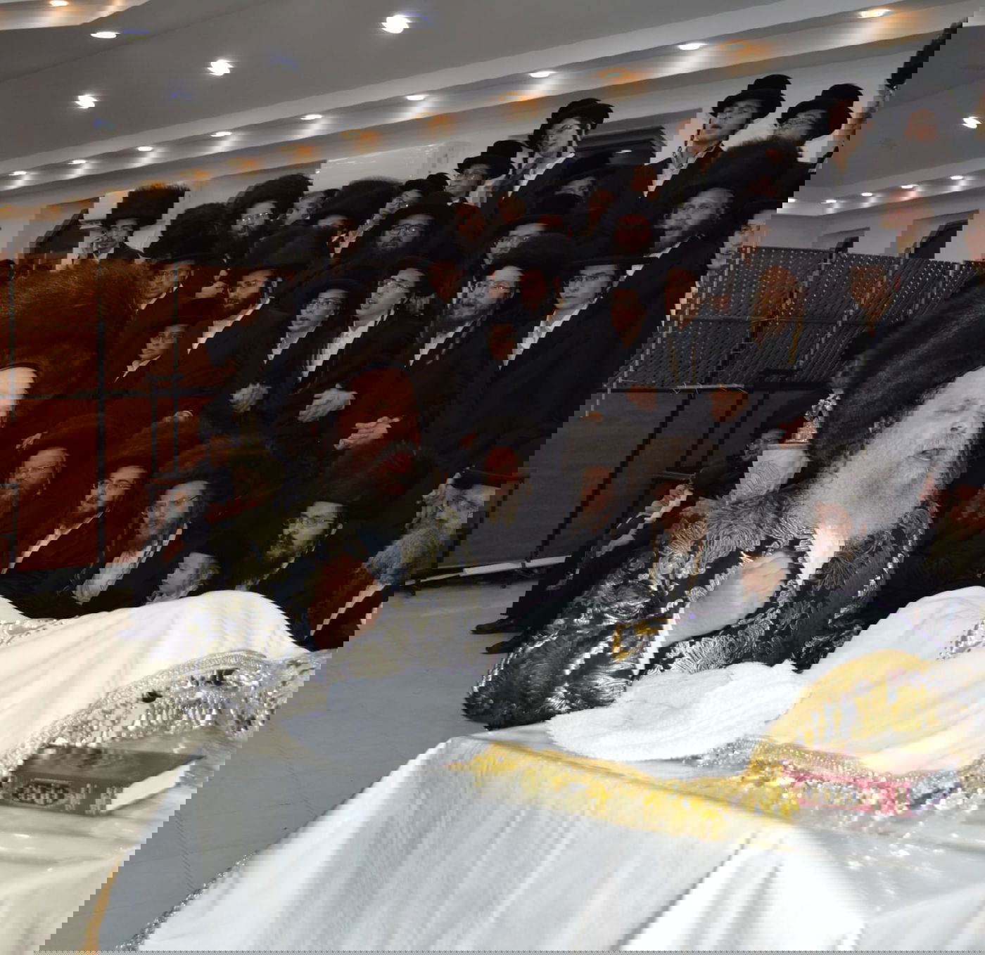 האדמו"ר מנדבורנה - ביתר בהקפות שניות