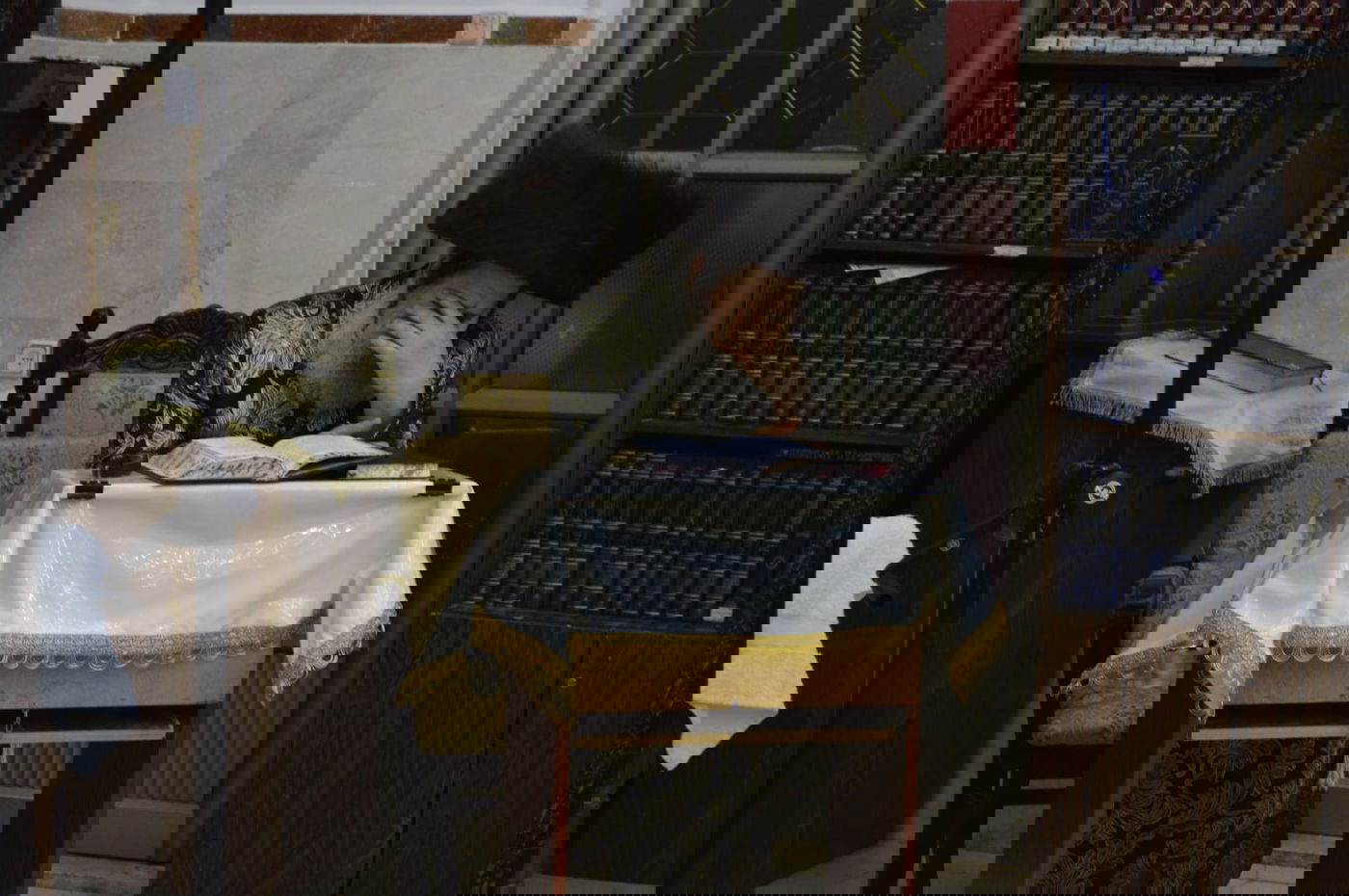 האדמו"ר מנדבורנה - ביתר בהקפות שניות