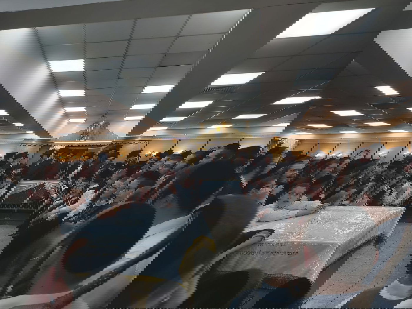 צפו: ריקוד ה'שורות' בקהילת המתמידים