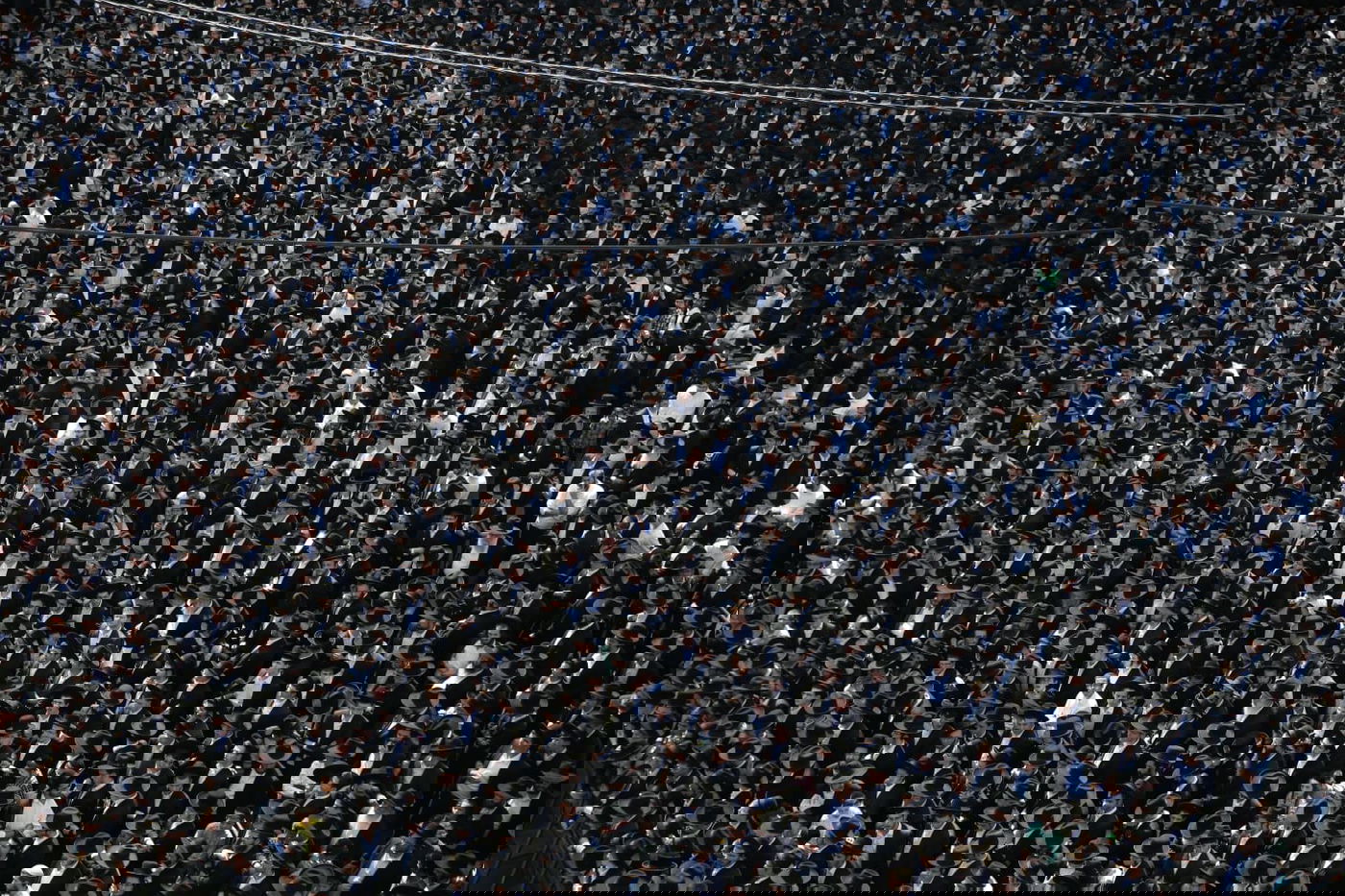 מסע הלווית הגר"נ קרליץ זצ"ל • צפו בגלריה