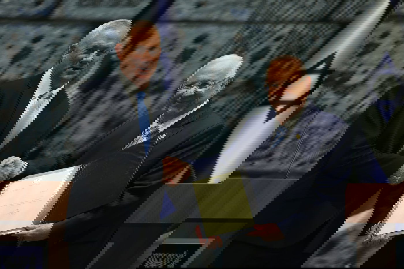 הנשיא הטיל את המנדט על גנץ: לדבר עם החרדים כאחים