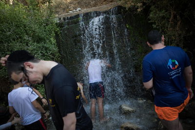 וואדי קלט, ארכיון, למצולמים אין קשר לכתבה