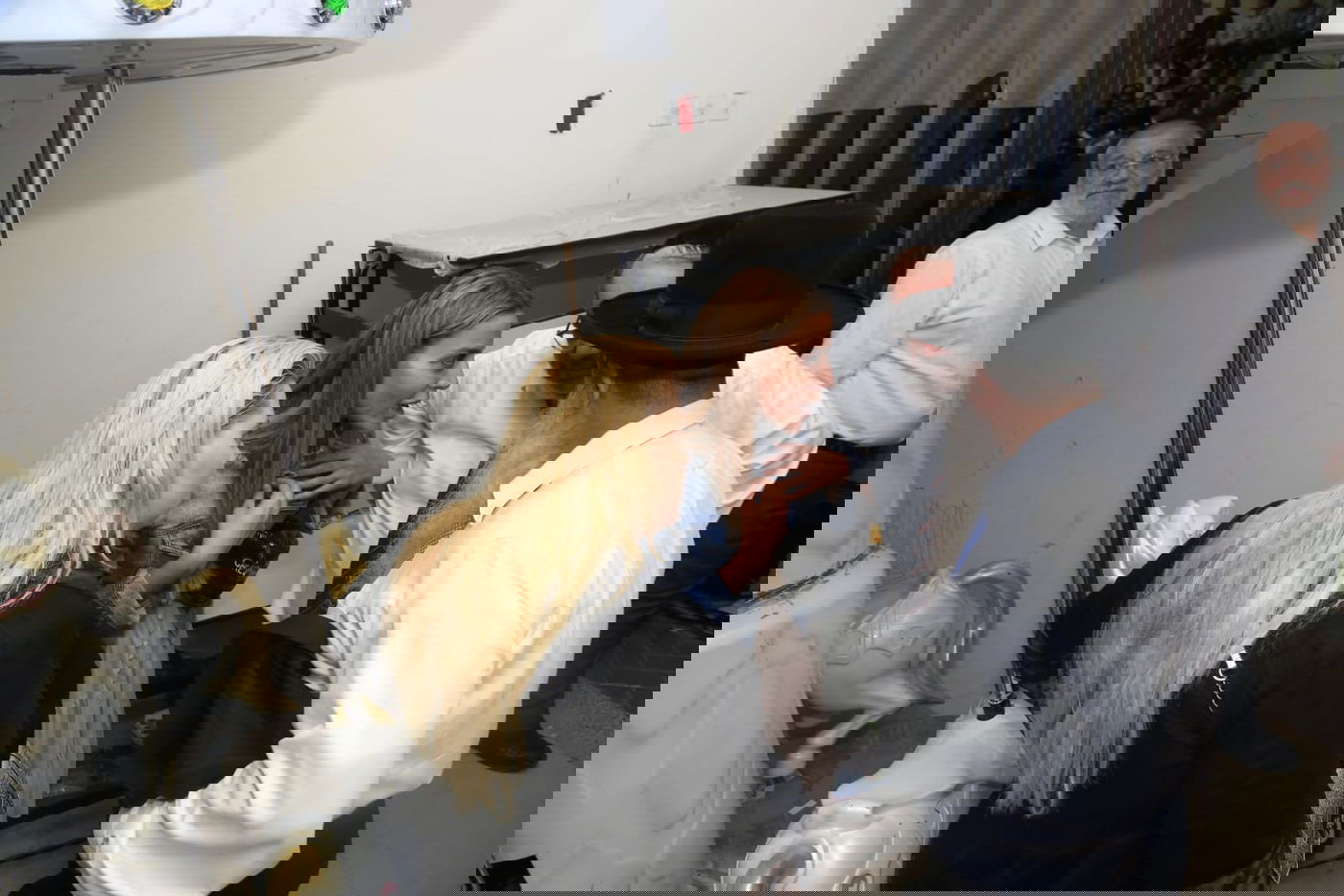 הזמרת שהתגיירה נסרין-ברכה קדרי התברכה מהרב יגאל כהן • תיעוד