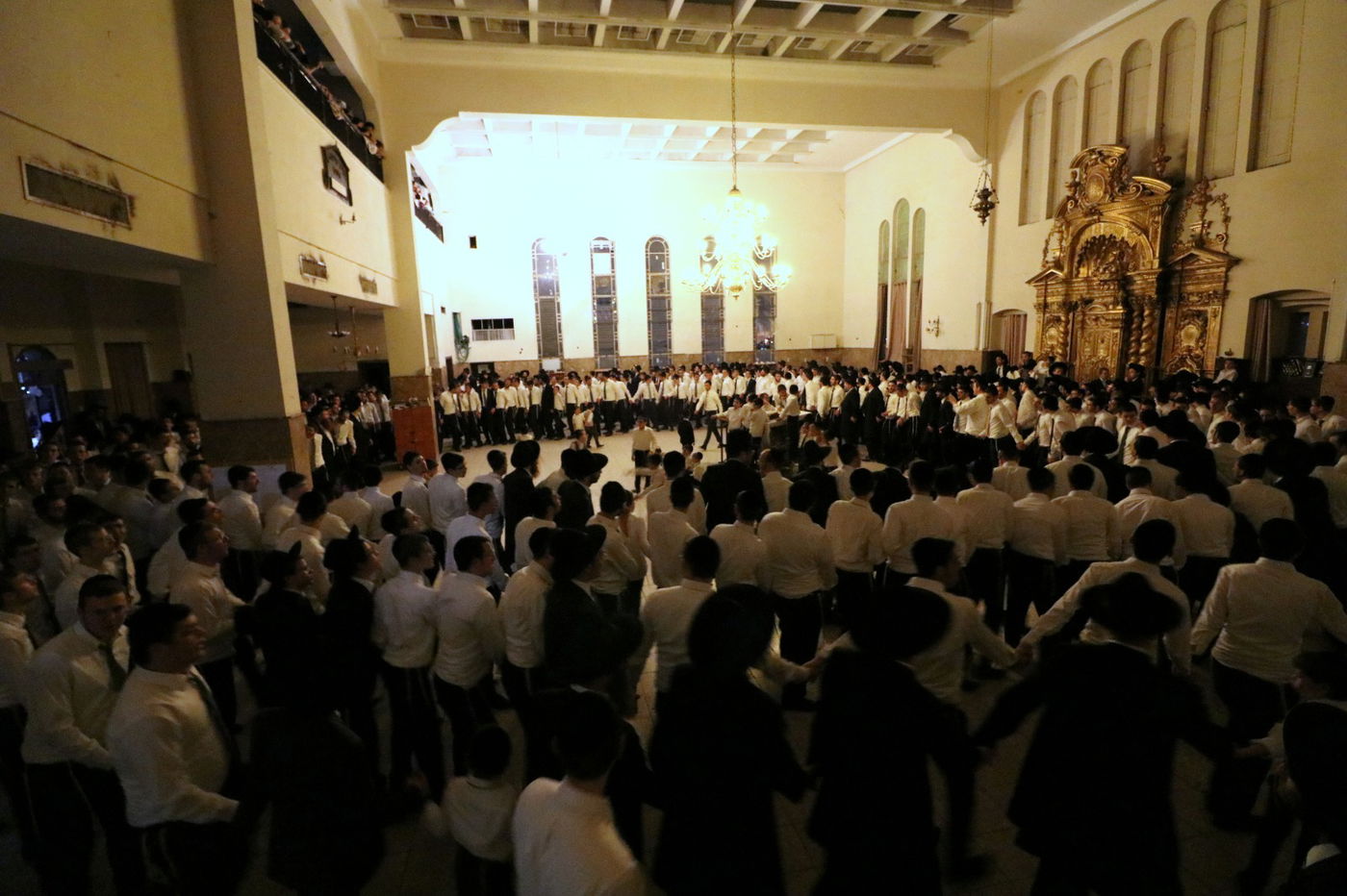 מדהים: שישה בחורים בפוניבז' - התחייבו לסיים את הש"ס