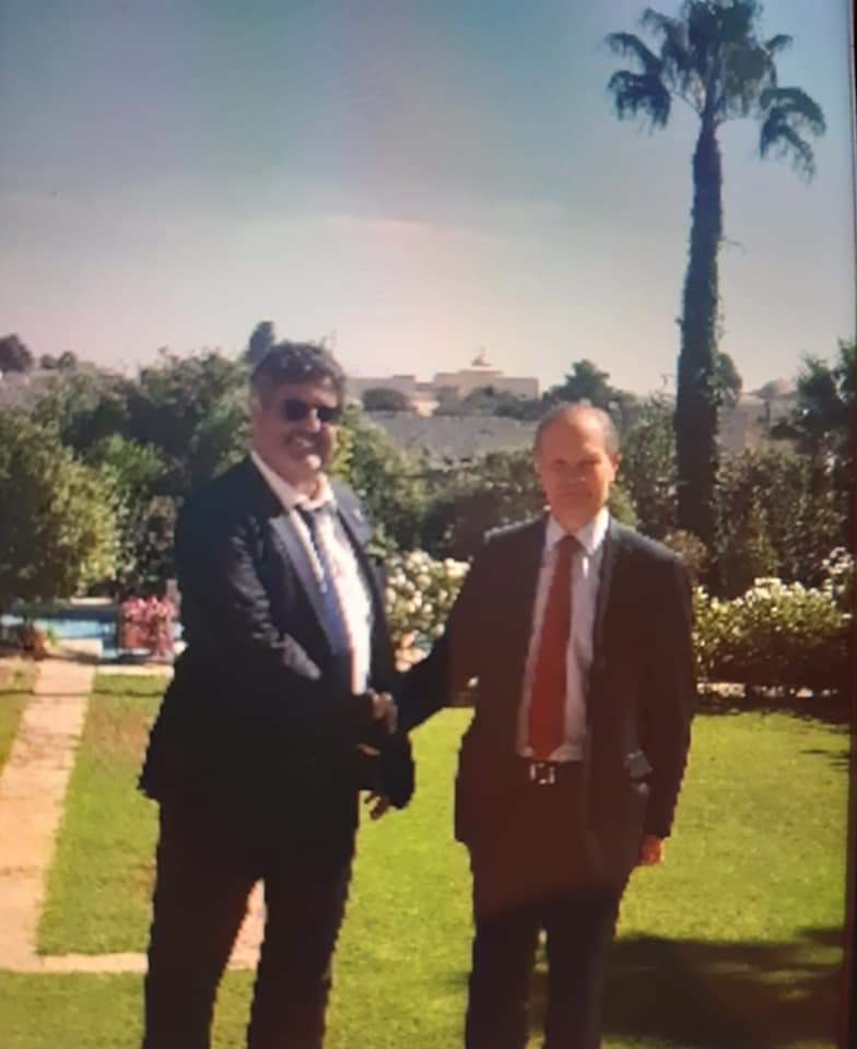 הצרפתים נכנעו ופתחו את קברי המלכים • תיעוד מיוחד