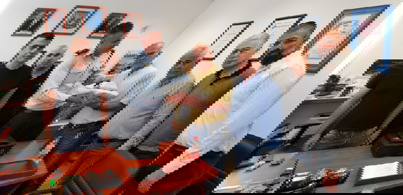 שדד תפילין מאדם מבוגר בדימונה ונעצר