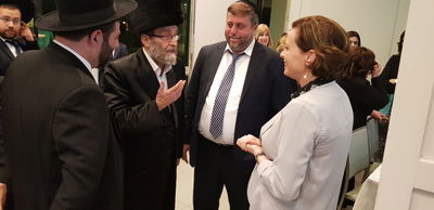 כך חגגו ב'דגל התורה' שבע ברכות למנחם שפירא