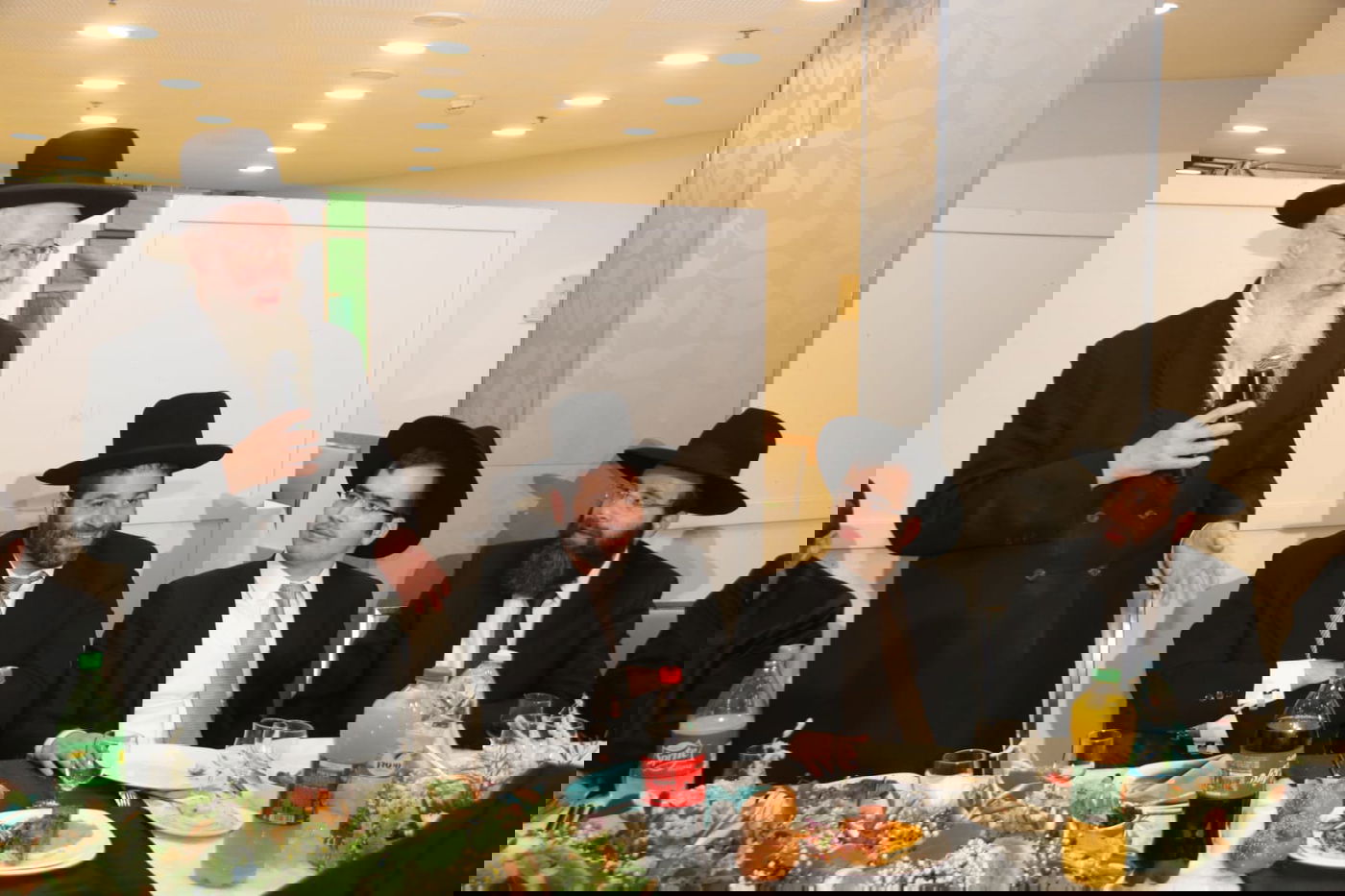 כך חגגו ב'דגל התורה' שבע ברכות למנחם שפירא