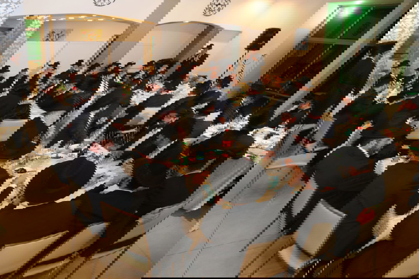 כך חגגו ב'דגל התורה' שבע ברכות למנחם שפירא