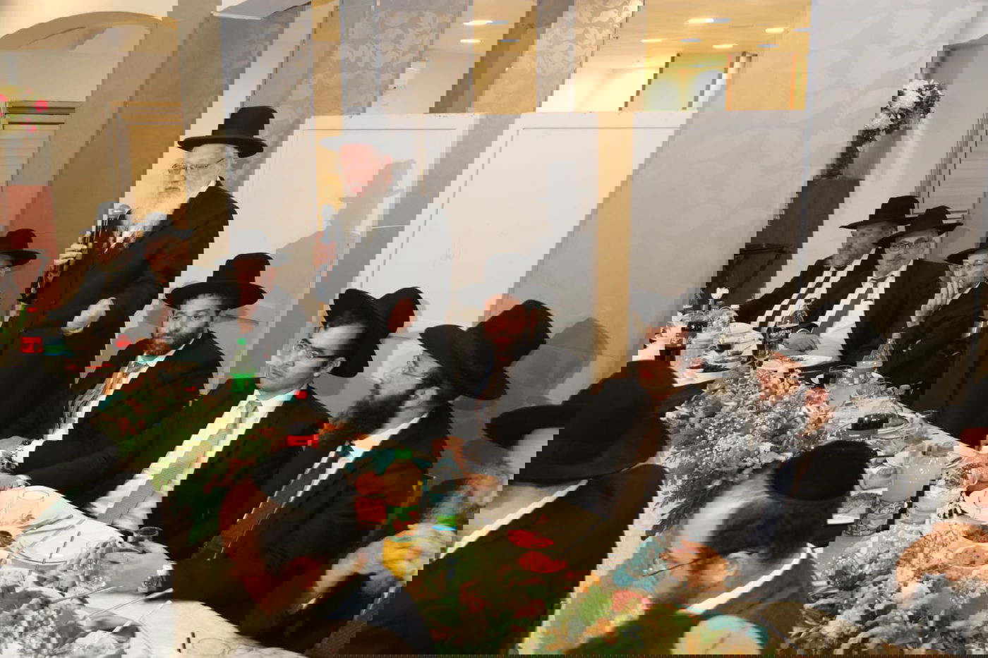 כך חגגו ב'דגל התורה' שבע ברכות למנחם שפירא