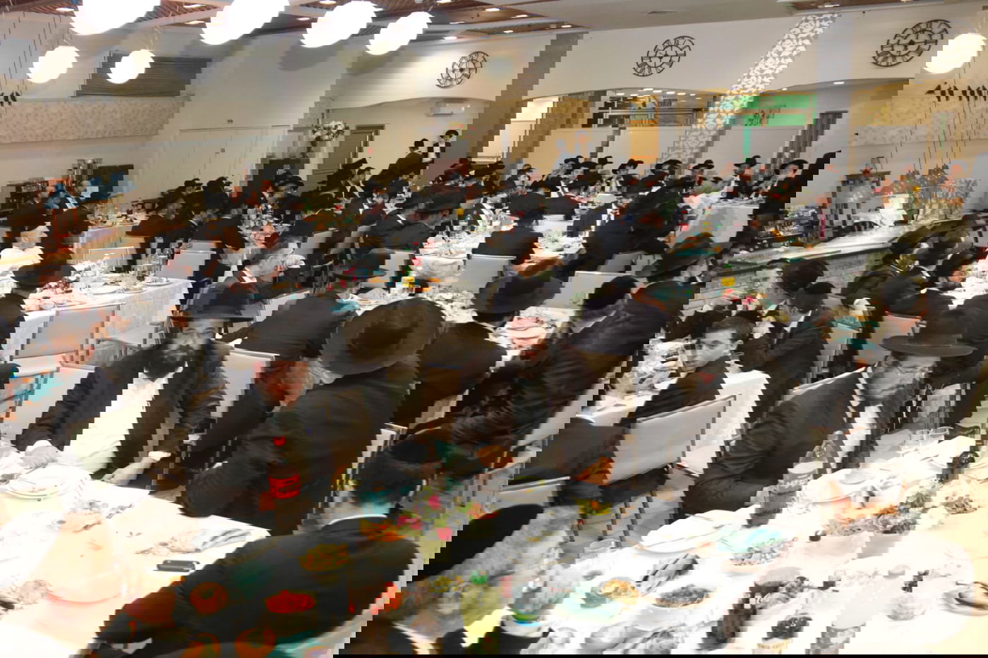 כך חגגו ב'דגל התורה' שבע ברכות למנחם שפירא