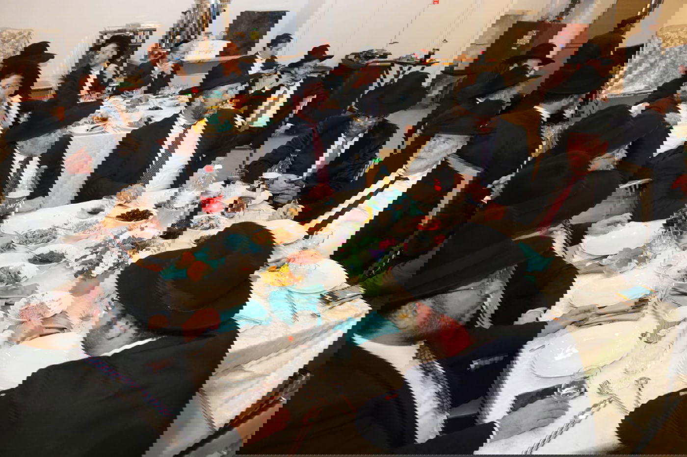 כך חגגו ב'דגל התורה' שבע ברכות למנחם שפירא