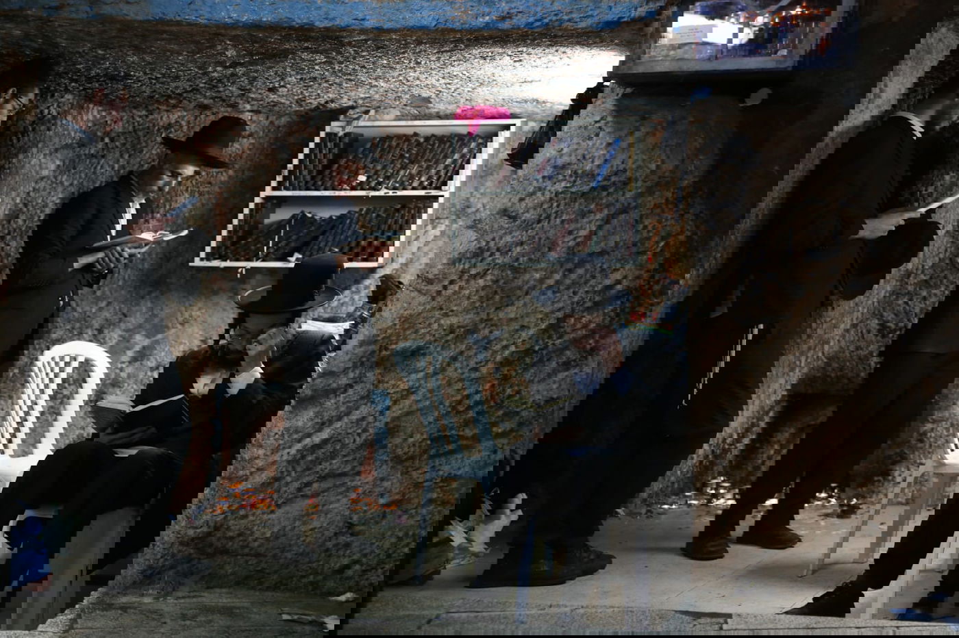 תיעוד: המתפללים בהילולת שמעון הצדיק