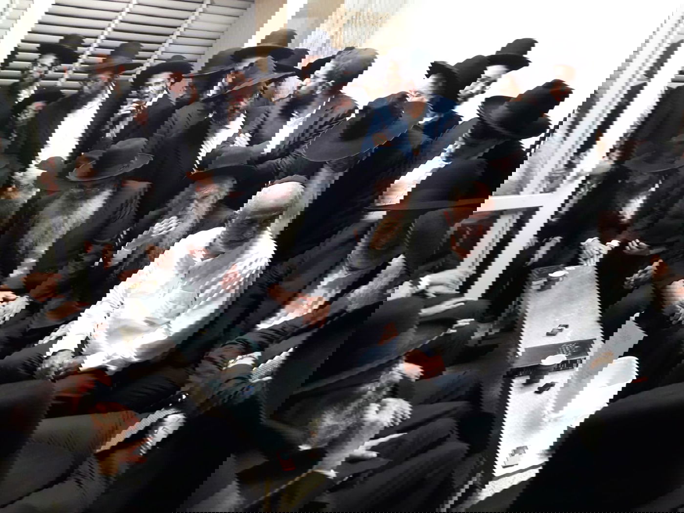 ה'שבעה' בבית משפחת קרליץ • תיעוד מסכם