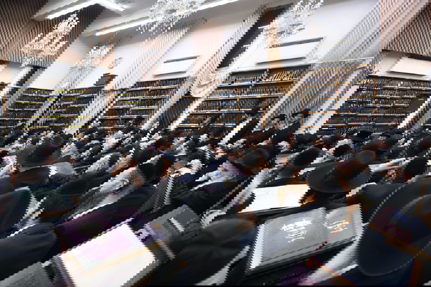 בכולל חזון איש: עצרת מספד להגר"נ קרליץ