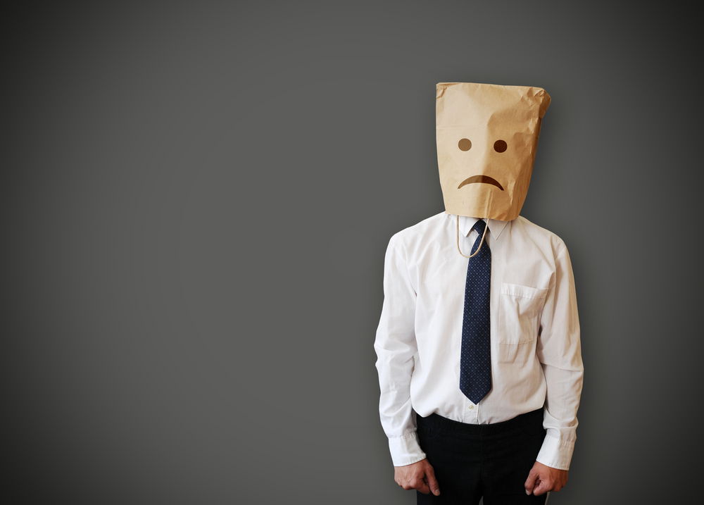 "החולצה הזאת? לא, היא לא חדשה. קניתי אותה מזמן".