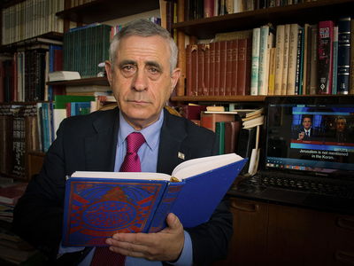 ד"ר מרדכי קידר לא מתנצל: "יגאל עמיר לא רצח את רבין"