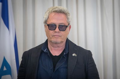 הדרת נשים? שלמה ארצי ינסה לשכנע את הרב אלימלך פירר