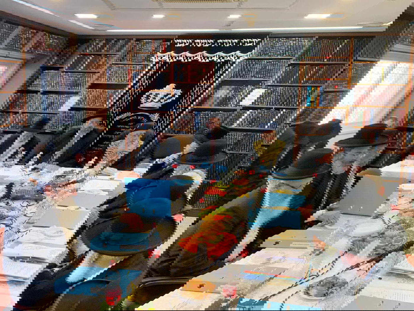 מועצת הרבנות התכנסה בבית מרן הגר"ע יוסף זצ"ל