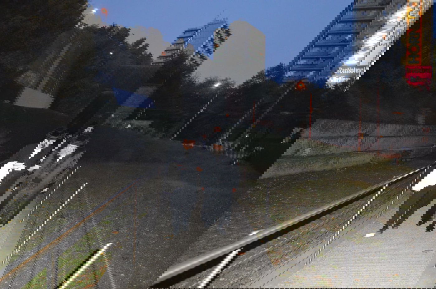 האדמו"ר מנדבורנה-ביתר במסע קברי צדיקים בפולין