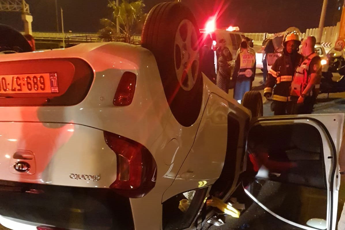 בן 30 התהפך עם רכבו ונפצע באורח בינוני