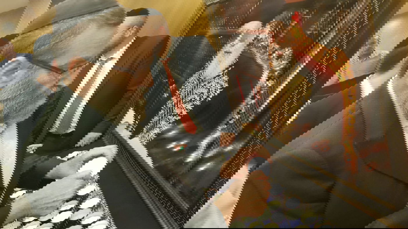 יו"ר דגל התורה בהדלקת נר לזכר מרן