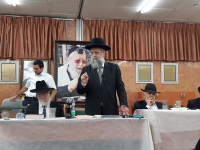 הגר"ד יוסף השתתף בעצרת ב'כסא רחמים'