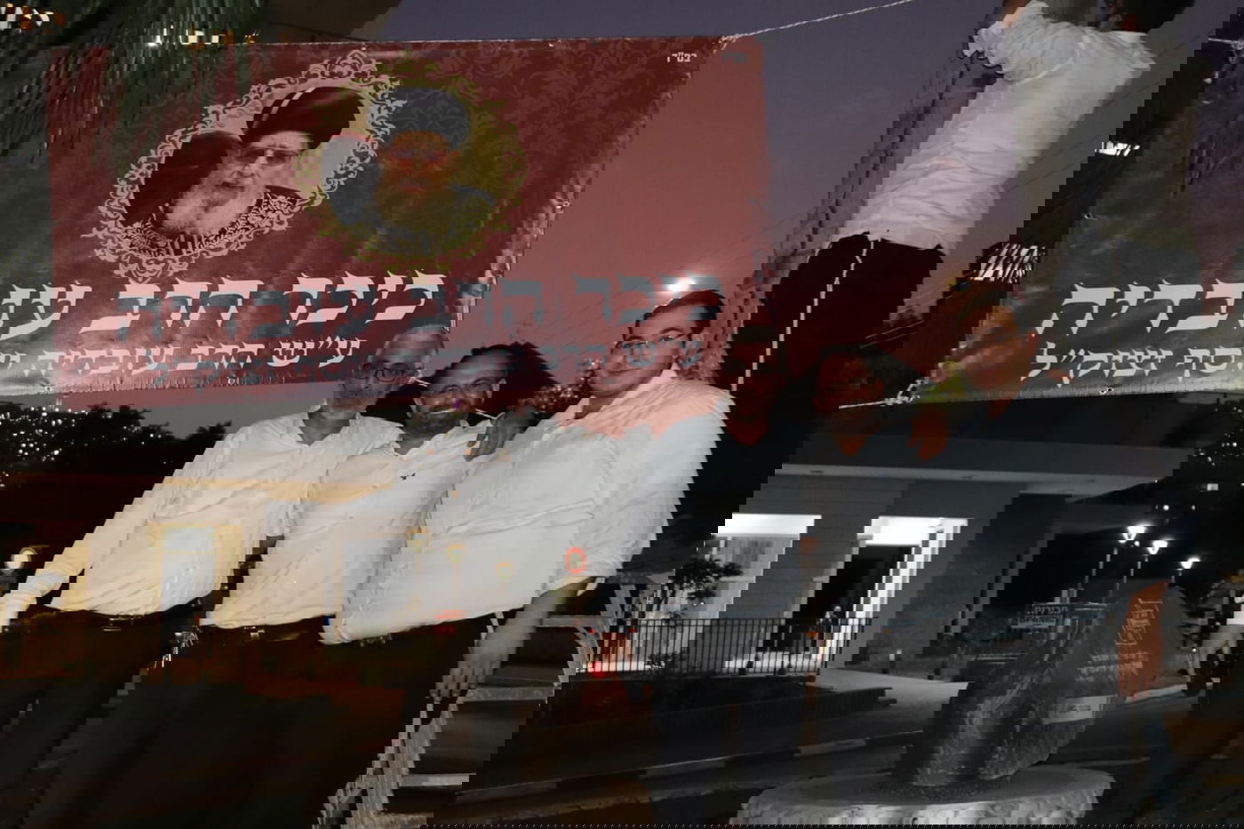 התושבים החליטו: "כיכר הרב עובדיה" • צפו