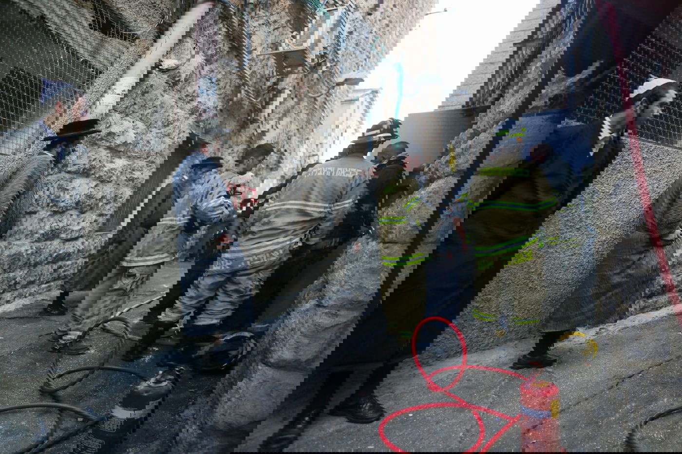 שריפה בתולדות אהרן: תלמידי החיידר פונו