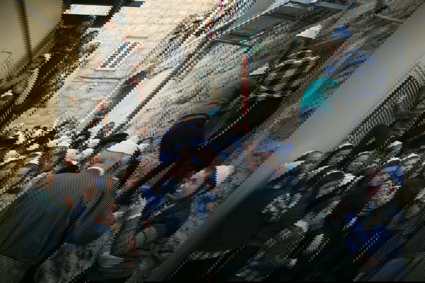 שריפה בתולדות אהרן: תלמידי החיידר פונו