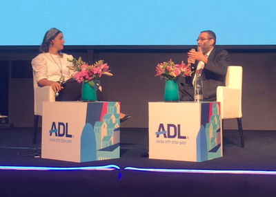 גפני לועג: בני גנץ מוכתב על ידי לפיד ושלח