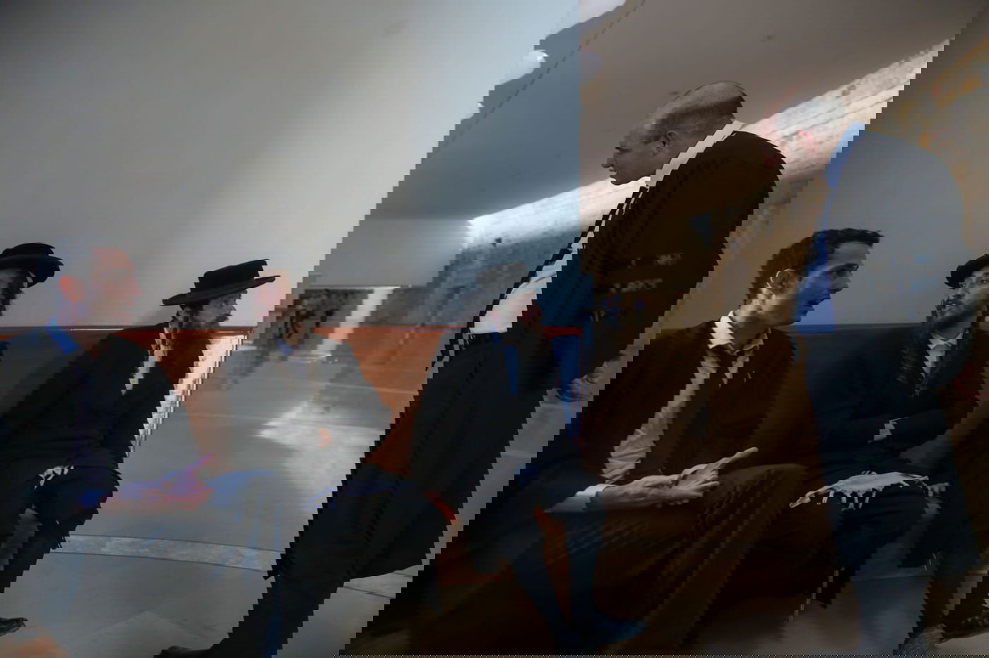 עו"ד נדב גדליהו וגל נשרים בדיון היום