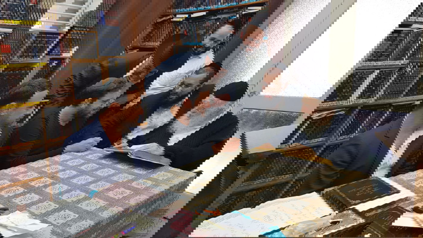 יועצי נתניהו התברכו אצל מרן שר התורה